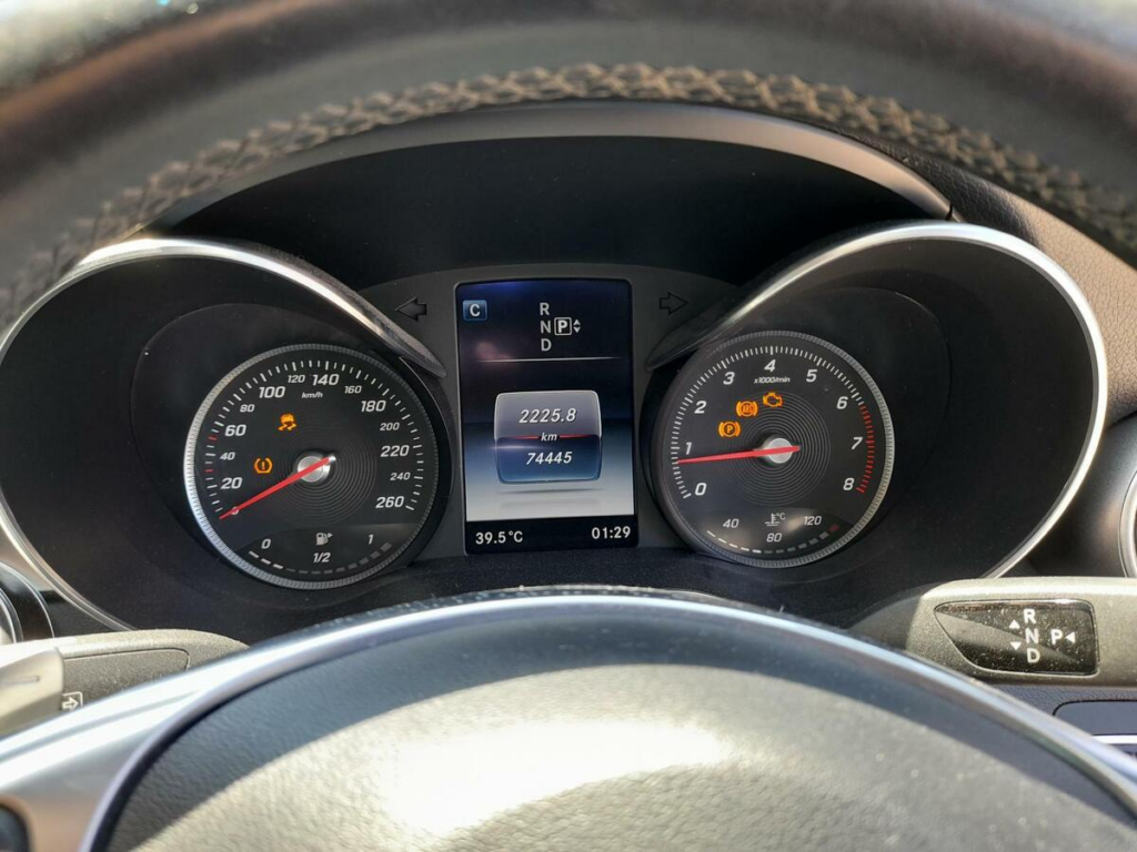 Mercedes instrument cluster not working