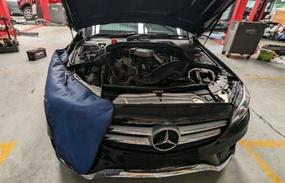 Check engine Mercedes