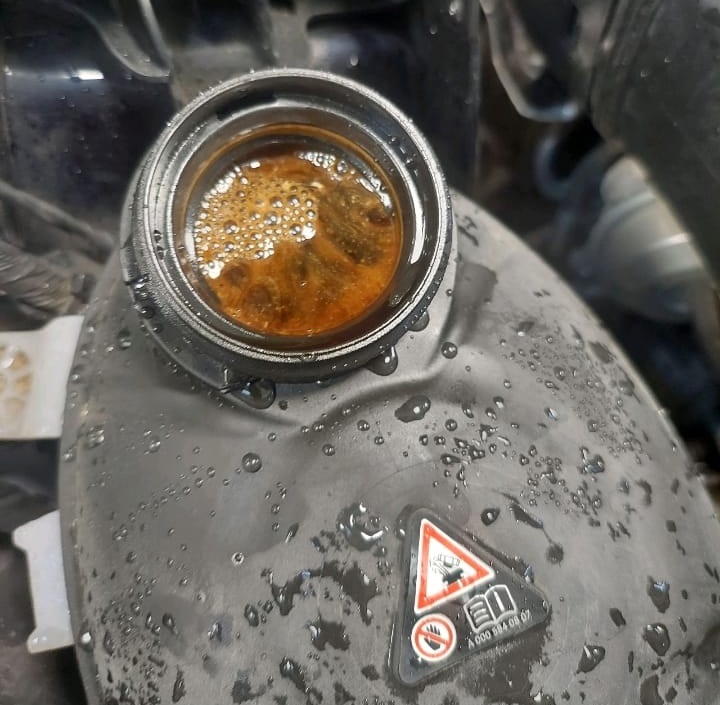 Coolant Mixing With Engine Oil