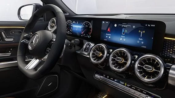 Mercedes GLB Interior 