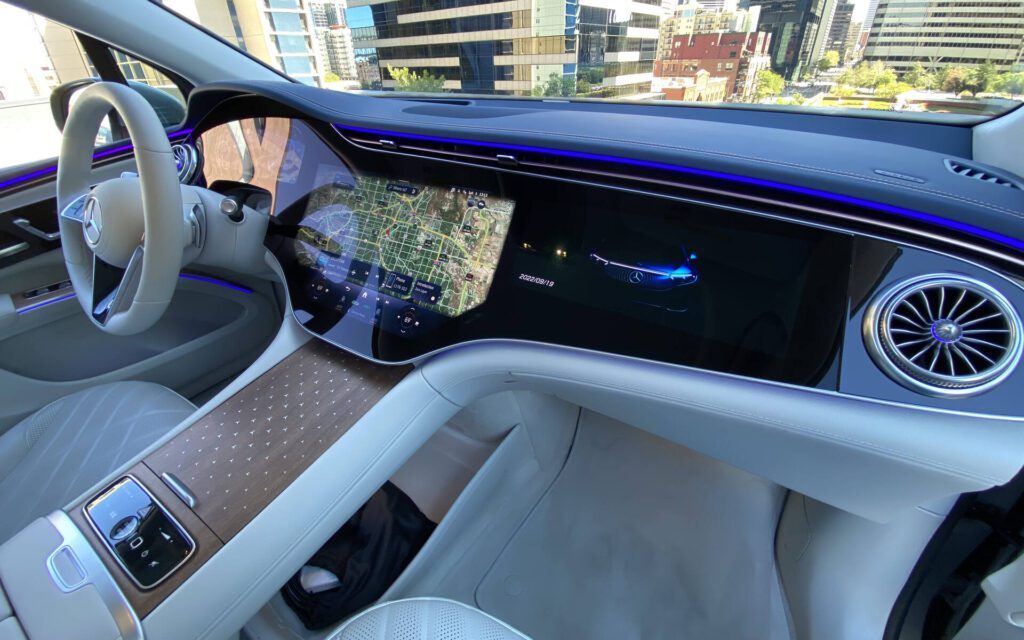 Mercedes EQS SUV